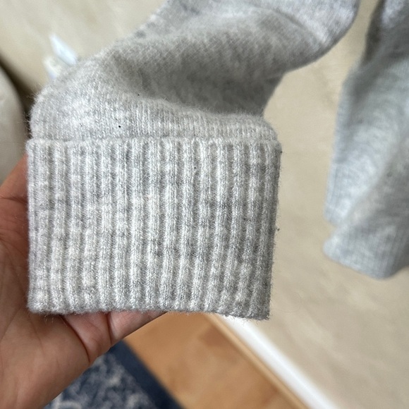 For The Republic Heather Gray Turtleneck Sweater - Picture 4 of 6